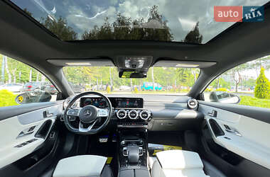 Седан Mercedes-Benz A-Class 2019 в 