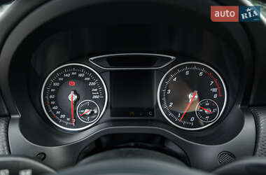 Хэтчбек Mercedes-Benz A-Class 2016 в 