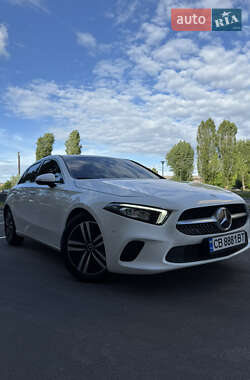 Хэтчбек Mercedes-Benz A-Class 2020 в 