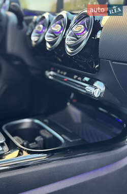 Хэтчбек Mercedes-Benz A-Class 2020 в 