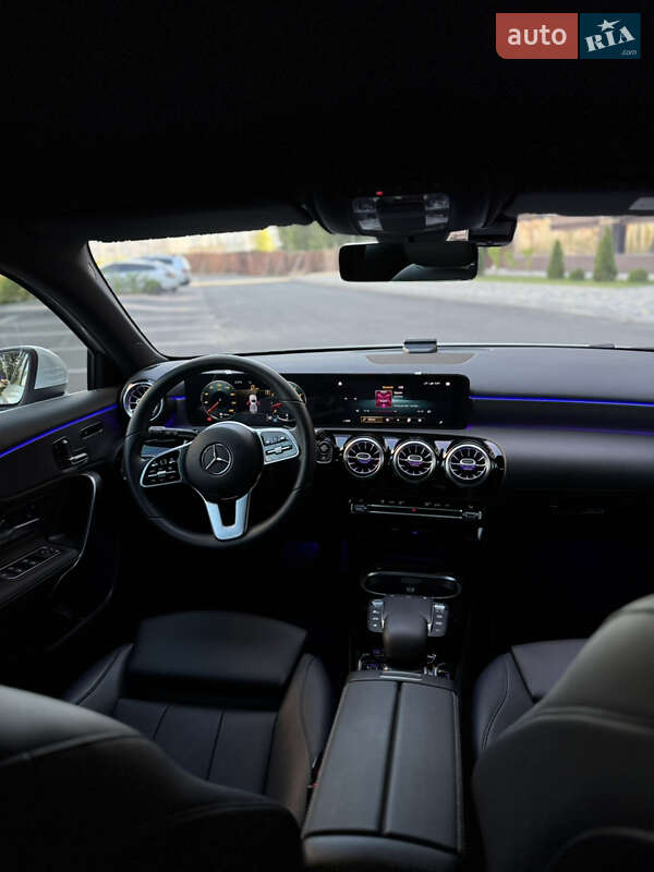 Хетчбек Mercedes-Benz A-Class 2020 в Києві фото 32 Хетчбек Mercedes-Benz A-Class 2020 в Києві