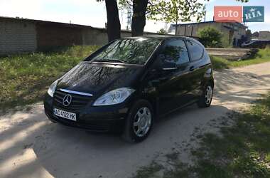 Хэтчбек Mercedes-Benz A-Class 2010 в 