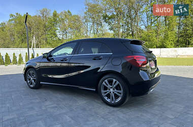 Хетчбек Mercedes-Benz A-Class 2016 в 