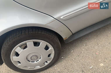 Хэтчбек Mercedes-Benz A-Class 2003 в 