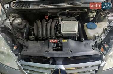Хэтчбек Mercedes-Benz A-Class 2009 в 