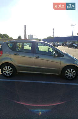 Хэтчбек Mercedes-Benz A-Class 2004 в 