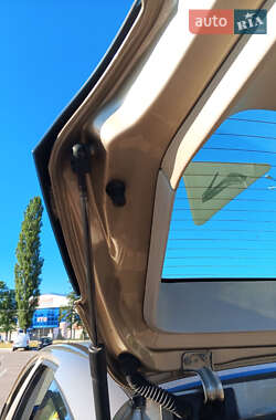Хэтчбек Mercedes-Benz A-Class 2004 в 
