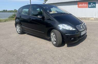 Хэтчбек Mercedes-Benz A-Class 2005 в 