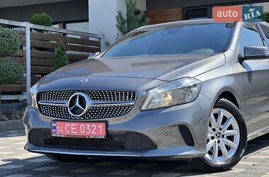 Хетчбек Mercedes-Benz A-Class 2018 в 