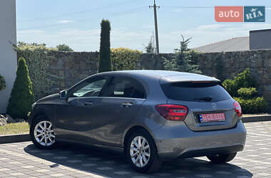 Хетчбек Mercedes-Benz A-Class 2018 в 