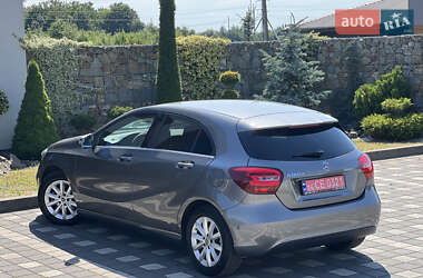 Хетчбек Mercedes-Benz A-Class 2018 в 