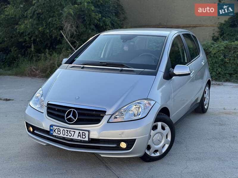 Mercedes-Benz A-Class 2011