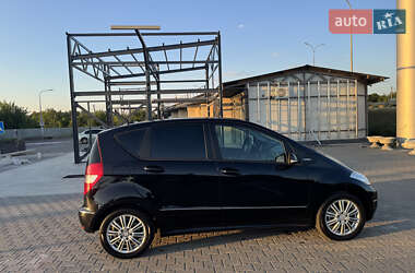 Хэтчбек Mercedes-Benz A-Class 2008 в 