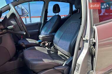 Хэтчбек Mercedes-Benz A-Class 2000 в 