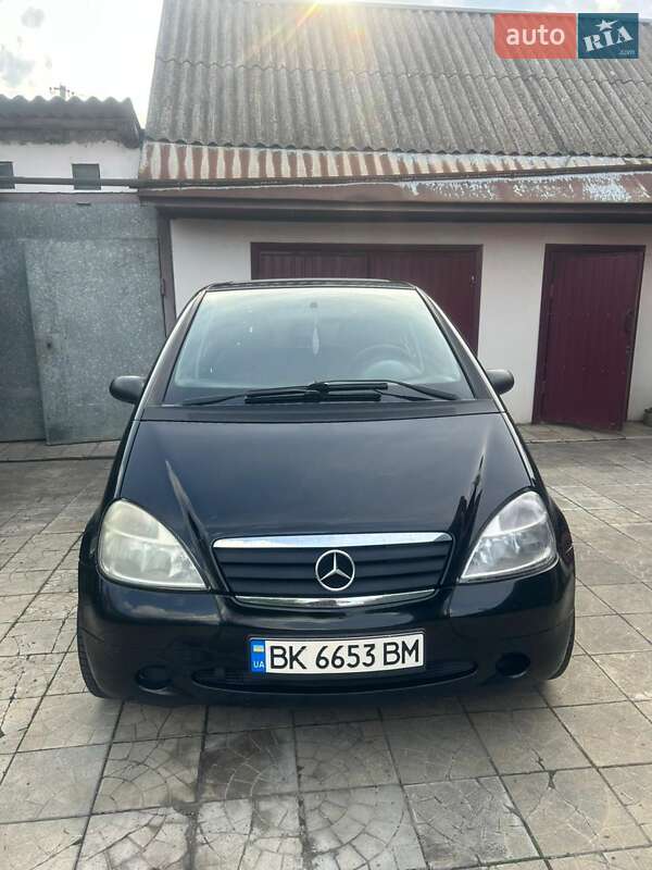 Хэтчбек Mercedes-Benz A-Class 2000 в 