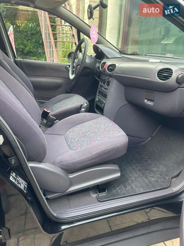 Хэтчбек Mercedes-Benz A-Class 2000 в Городище