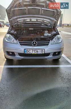Хэтчбек Mercedes-Benz A-Class 2008 в 