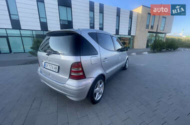 Хетчбек Mercedes-Benz A-Class 2002 в  фото 5 Хетчбек Mercedes-Benz A-Class 2002 в