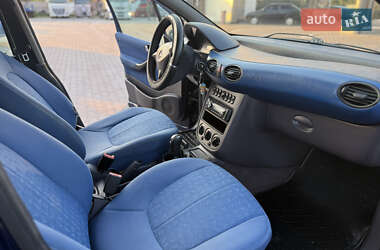 Хэтчбек Mercedes-Benz A-Class 2003 в 