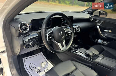 Седан Mercedes-Benz A-Class 2019 в 