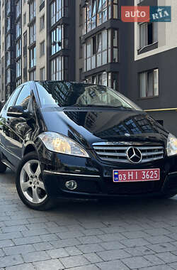 Хэтчбек Mercedes-Benz A-Class 2009 в Ивано-Франковске