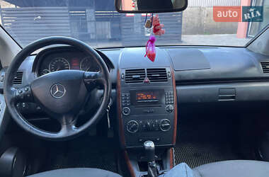 Хэтчбек Mercedes-Benz A-Class 2006 в 