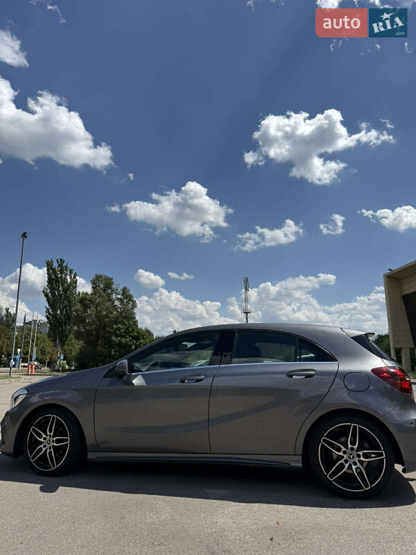 Хэтчбек Mercedes-Benz A-Class 2018 в Запорожье