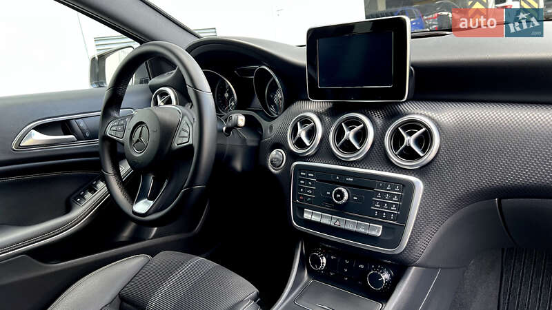Хэтчбек Mercedes-Benz A-Class 2017 в Киеве