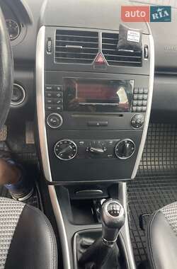 Хэтчбек Mercedes-Benz A-Class 2005 в 