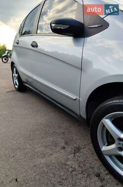 Хэтчбек Mercedes-Benz A-Class 2005 в 
