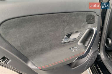 Хэтчбек Mercedes-Benz A-Class 2020 в 