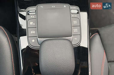 Хэтчбек Mercedes-Benz A-Class 2020 в 
