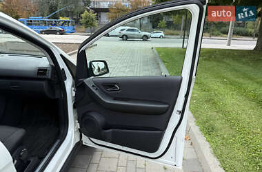 Хэтчбек Mercedes-Benz A-Class 2010 в 
