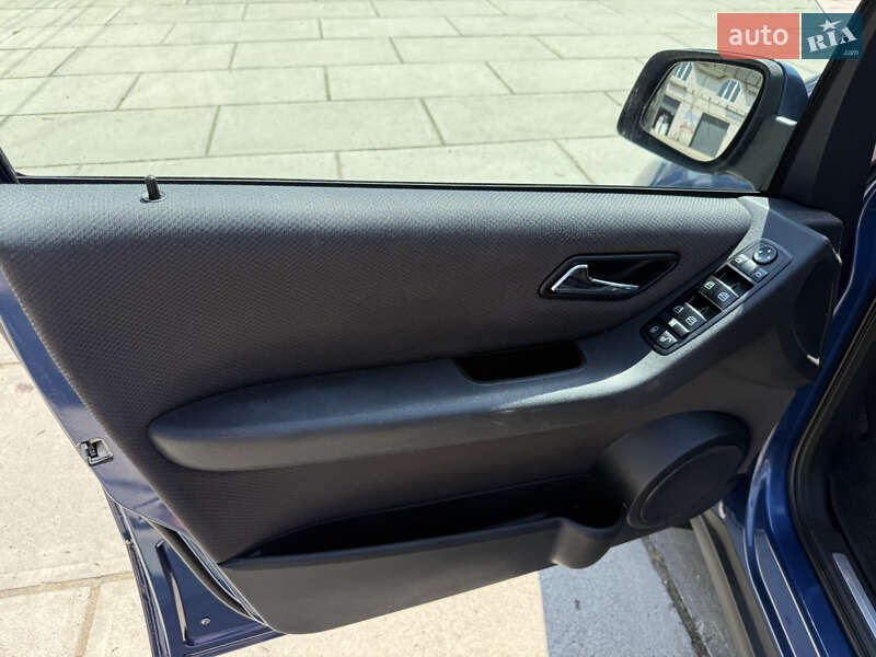 Хэтчбек Mercedes-Benz A-Class 2012 в Хусте