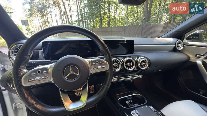 Седан Mercedes-Benz A-Class 2019 в Львове