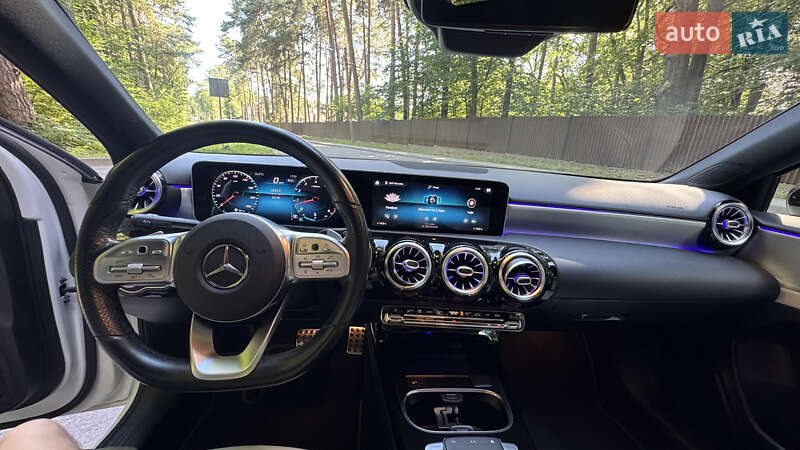 Седан Mercedes-Benz A-Class 2019 в Львове