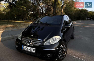 Хетчбек Mercedes-Benz A-Class 2004 в Кропивницькому