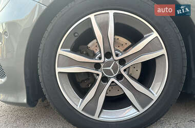 Хэтчбек Mercedes-Benz A-Class 2012 в 