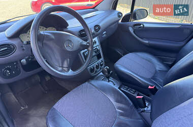 Хэтчбек Mercedes-Benz A-Class 2005 в 