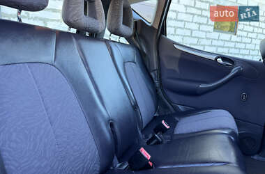 Хэтчбек Mercedes-Benz A-Class 2005 в 