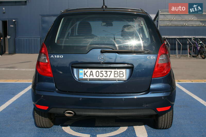 Хэтчбек Mercedes-Benz A-Class 2011 в Киеве