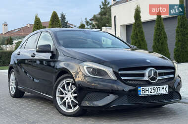 Хэтчбек Mercedes-Benz A-Class 2014 в 