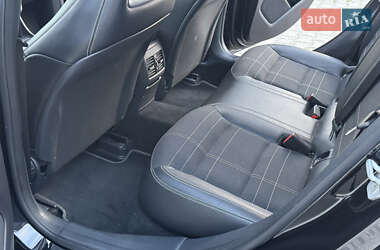 Хэтчбек Mercedes-Benz A-Class 2014 в 