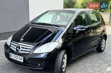 Хэтчбек Mercedes-Benz A-Class 2011 в Сваляве