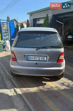 Хэтчбек Mercedes-Benz A-Class 2001 в 