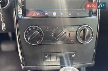 Хэтчбек Mercedes-Benz A-Class 2011 в 