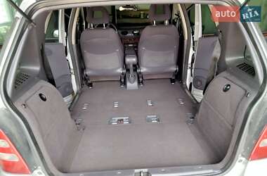 Хэтчбек Mercedes-Benz A-Class 2002 в 
