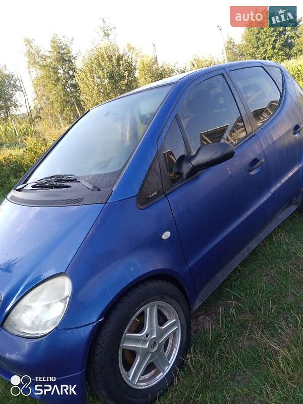 Хэтчбек Mercedes-Benz A-Class 2000 в 