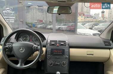 Хэтчбек Mercedes-Benz A-Class 2005 в 