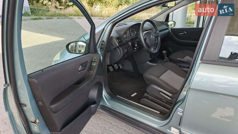 Хэтчбек Mercedes-Benz A-Class 2004 в Виннице фото 13 Хэтчбек Mercedes-Benz A-Class 2004 в Виннице